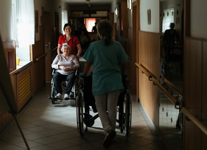 CIGAP UST inicia inédita investigación para analizar la salud mental en cuidadores informales de personas mayores